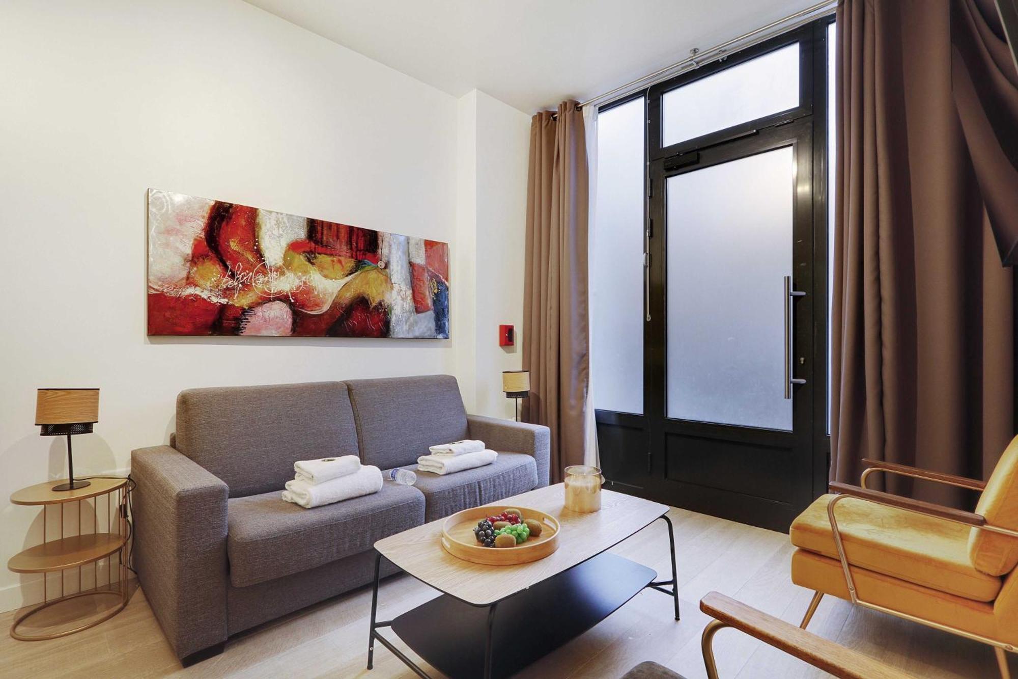 Intimate Apartment With Air Conditioner & Jacuzzi 2Br 6P Montmartre 파리 외부 사진